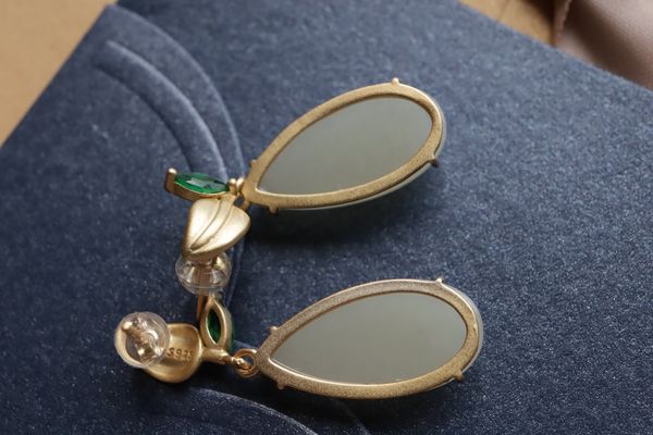 

fashion- designer earrings elegant trendy party queen earrings for woman unique gift, Silver