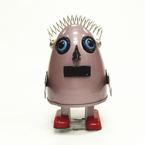 

funny] collection retro wind up toy metal tin space egg alien egg-shaped robots mechanical clockwork toy figure kids gift
