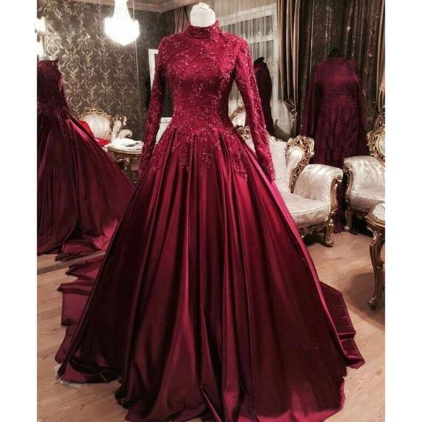 2020 Bourgogne Arabie Saoudite Dubaï Robes De Soirée Robe De Soirée Col Haut À Manches Longues En Dentelle Applique Drapée Mousseline Robe De Bal Taille Empire