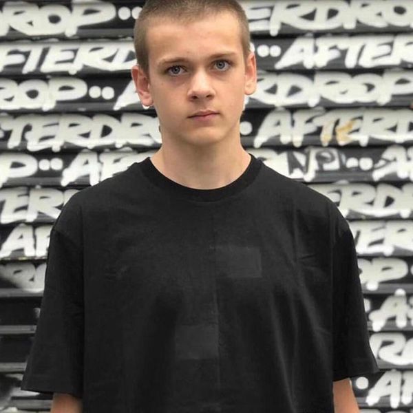 

18fw box logo designer t shirt street skateboard mens t shirt tee fashion short sleeved letter printed t shirts, White;black