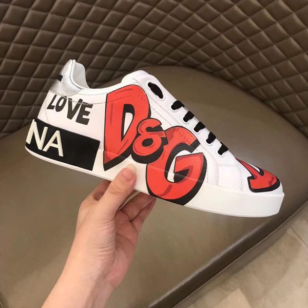 

2019a new luxury designer men and women leather casual shoes couple shoes fashion men and women sports shoes size: 35-45