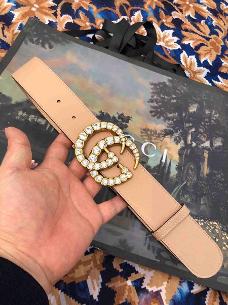 

лучшие продажи 2020 моды жемчужина пряжки мужчин и женщин дизайнерские ремни в европейском стиле высокого бренда ремень кожаный ремень подар, Black;brown