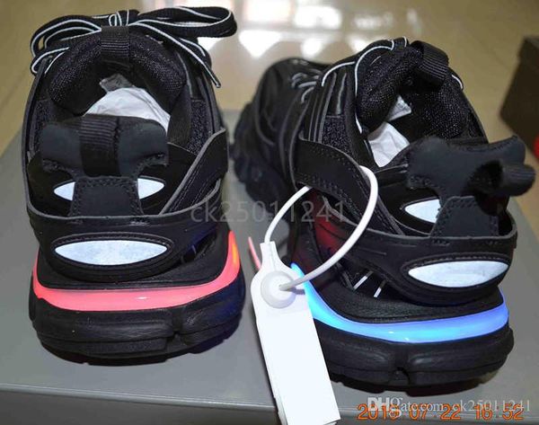 

paris antiques triple s 3.0 upgraded sports shoes track led lights come in 11 colors luxury women's shoes men's shoes white black grey36/45