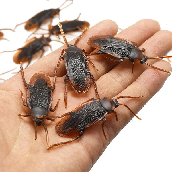 

10pcs funny fake cockroach/fly/centipede halloween decoration jokes pranks maker fun novelty tricks simulation false toys