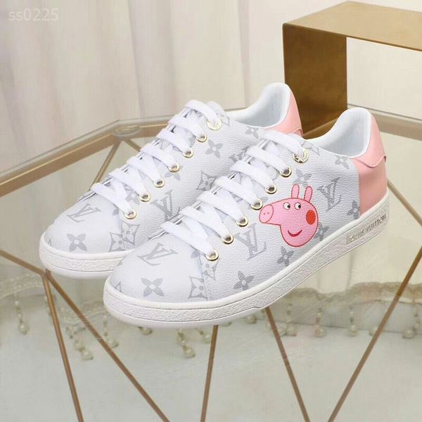 

2019 leisure products with flat bottom pattern white white low-sneakers round head daily women's sports shoes factory direct sales, Black