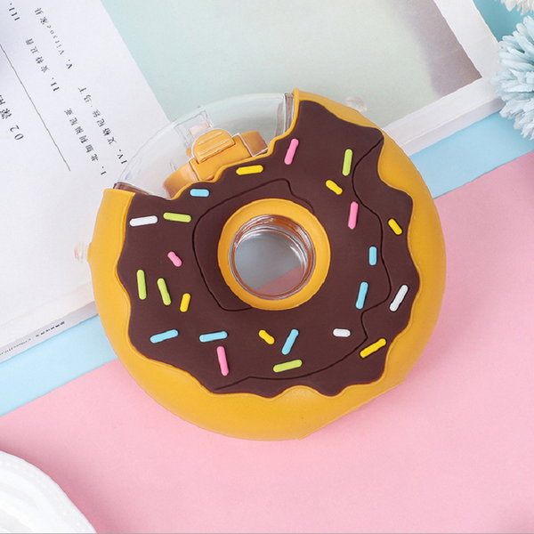 

new creative silicone with portable children's kettle net red donut baby portable cup