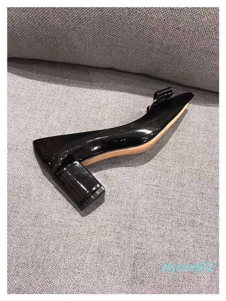 

2019 роскошь дизайнер женской обуви с красной подошвой высокие каблуки обнаженная черный красный блеск кожаные остроносые насосы платье обув, Black