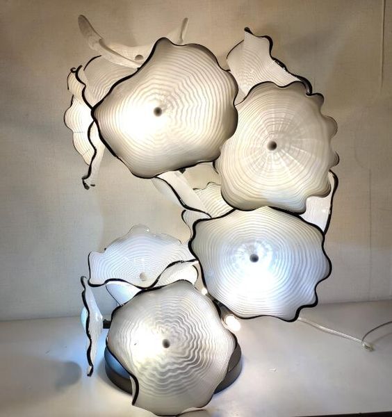 Lampadari da terra in vetro di Murano di tendenza, design floreale, scultura artistica, lampada da terra, arredamento moderno in colore bianco