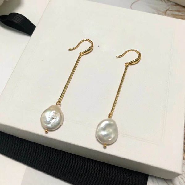 

luxury designer earrings round letter earrings female 925 silver needle shop also has many high-grade earrings, Golden;silver