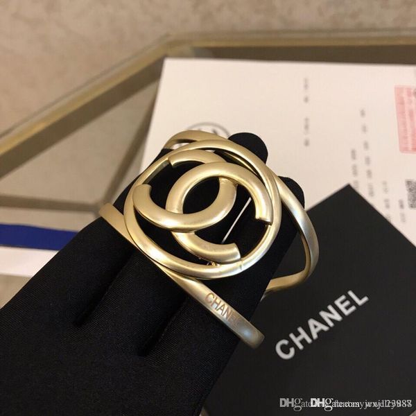 

2020 fashion selling letter opening bracelet europe and america, Black