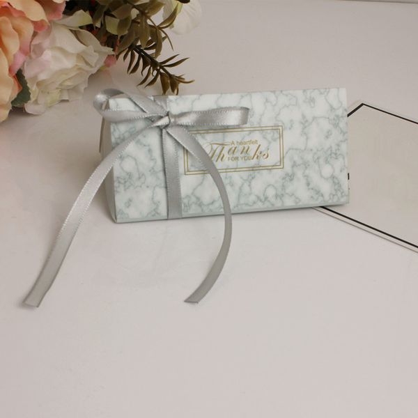 

triangle коробка конфет коробка партии современный бант свадебный sweet candy gift birthday party 11,5 * 5,8 * 5 см