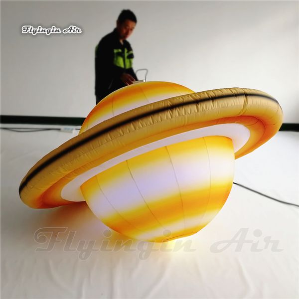 Illuminazione personalizzata Pianeta Saturno gonfiabile Il sesto pianeta del sistema solare circondato da anelli per la decorazione del soffitto/terra