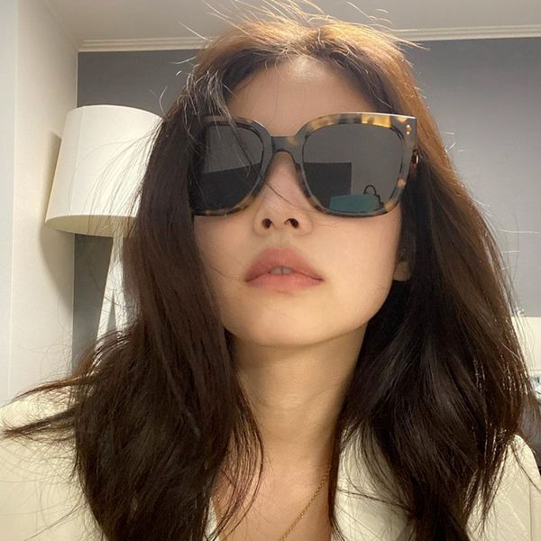 

popular jennie and kuku new fashion sunglasses women ins big face uv sunglasses 2020 new fashion sunglasses, White;black