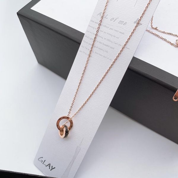 

Colares com Pingente panmax