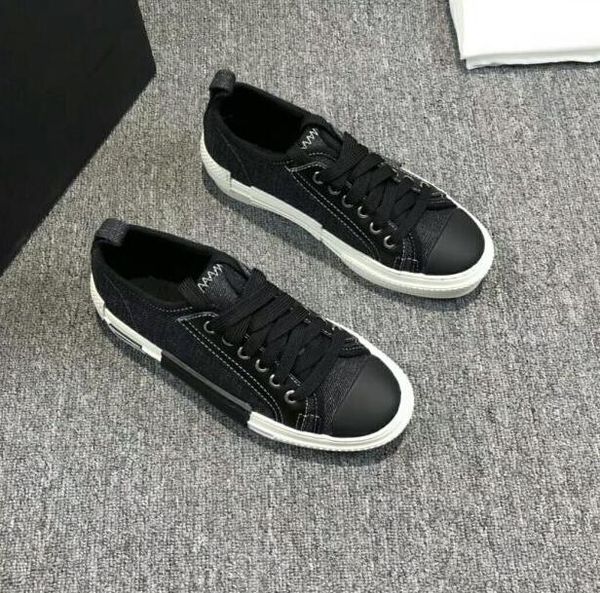 

classics b23 "single m classic as the main vision, in the way of large-area printing on the upper lovers size 41, Black