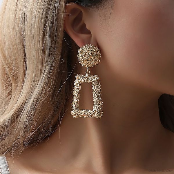 

Big High-end Geometric Earrings Female Retro Ethnic Wind Scrub Ear Jewelry