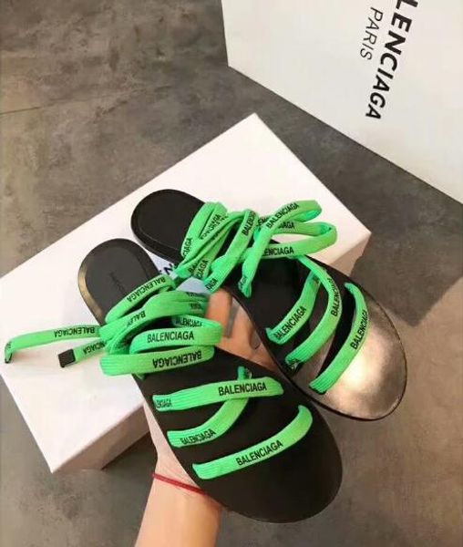 С коробкой! Женщина Мужчина Тапочки Falt shoes Сандалии Бренд Лучшее качество Тапочки