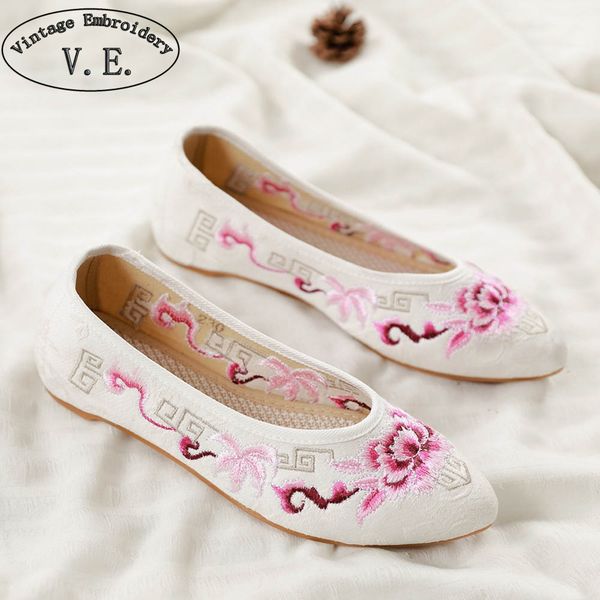 

старинные вышивки женщины мягкие flats остроконечные toe скольжению на ткани обувь женская комфорт цветочные вышитые flats ballerina обувь, Black