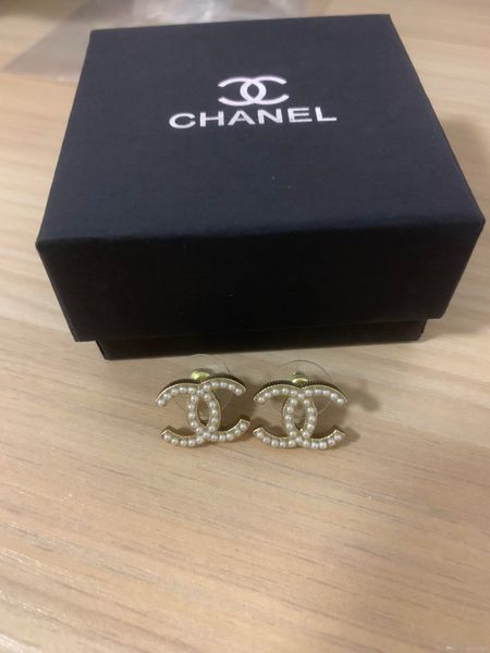 

Pearl new brand de igner tud earring letter ear tud earring jewelry acce orie for women wedding gift