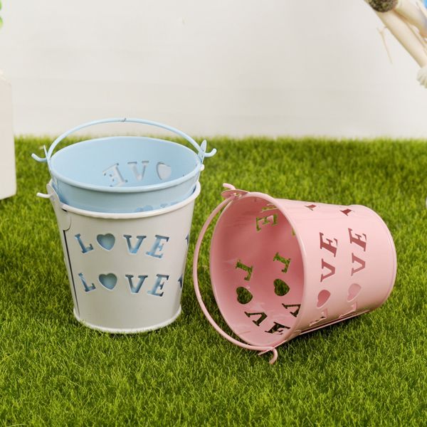 

wedding favors candy box hollow love heart bucket with handles mini metal tin chocolate gift boxes wedding party decoration