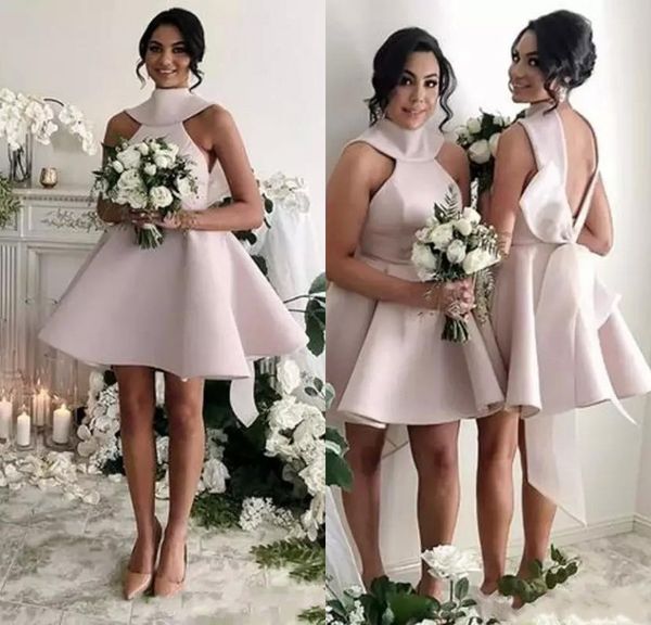 Стиль страны Короткие подружки невесты Платья дешевые Дешевые Halter Backblob Wedding Гостевые платья Вернуться с Big Bow Backbloe Gast