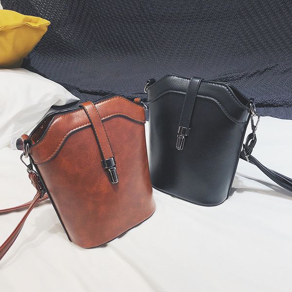 

new style hong kong style retro bucket bag tide one shoulder cross-body disco bag