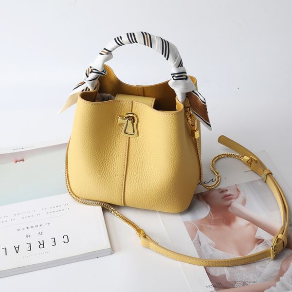 

2020 new spring and summer fashion leather ladies chain shoulder bag scarf bucket bag ladies messenger