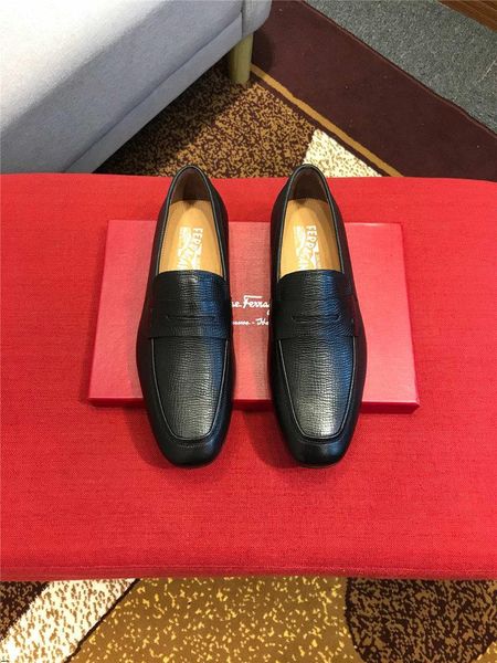 

18fw 2020 four seasons pointed men formal business brogue shoes luxury men's dress shoes male casual leather wedding party loafers, Black
