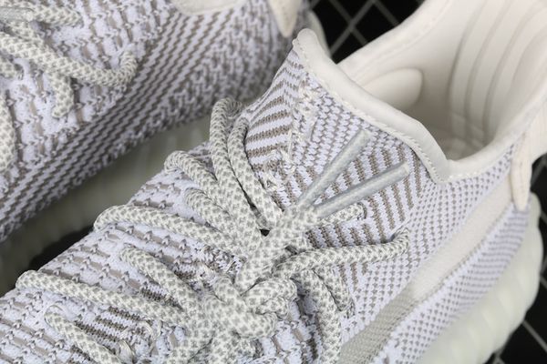 

2020 sport sneakers men women sports shoes coconut