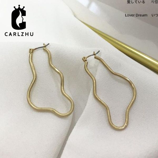 

2020 punk simple design matte gold silver color hoop earrings for women statement jewelry irregular geometric brincos jewelry, Golden;silver