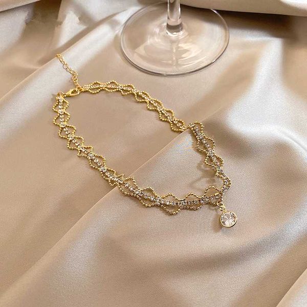 

fflacell 2020 elegant bling fashion vintage gold metal florid chokers pendant necklaces for women girl party jewelry, Golden;silver