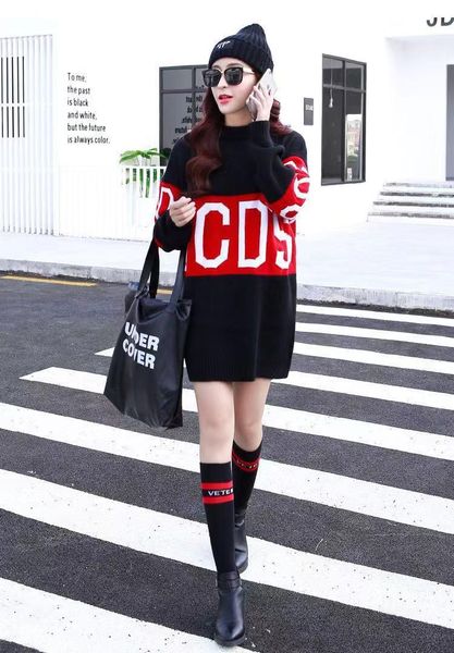 

men's and women's pullovers 2020 rat red medium length fashion sweater loose-knit medium length black and white s/2xl of postage