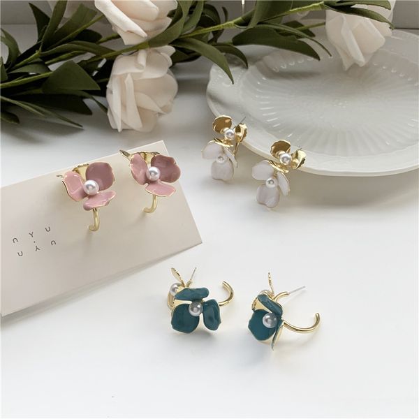

stud 2021 korean fashion imitation pearl drop oil flower earrings creative summer vacation gift statement for women., Golden;silver