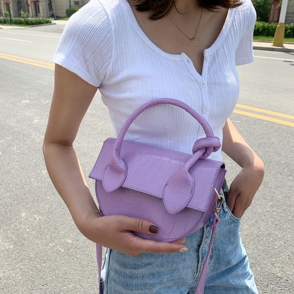 

2020 new women's crossbody bag korean version of the wild ladies saddle bag fashion simple ladies crossbody