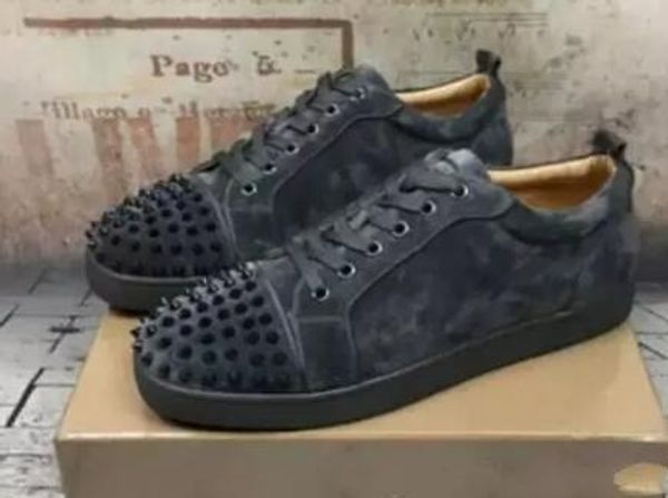 

a luxury designers men low cut camo men shoes red bottom sneakers camo rantus shoes.junior lace-up men's flat shoes party dress wedding, Black