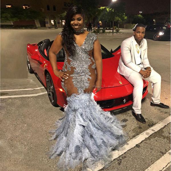

Sparkly Mermaid Black Girls Prom Dresses Sequined V Neck Feather Party Dress Beaded Floor Length Appliqued Plus Size Evening Gowns