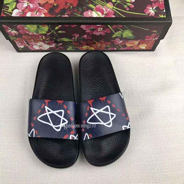 

women designer sandals men Designer sandals Shoes Luxury Slide Summer Fashion Wide Flat Slippery Sandals Slipper Flip Flop 2019 New Arrival