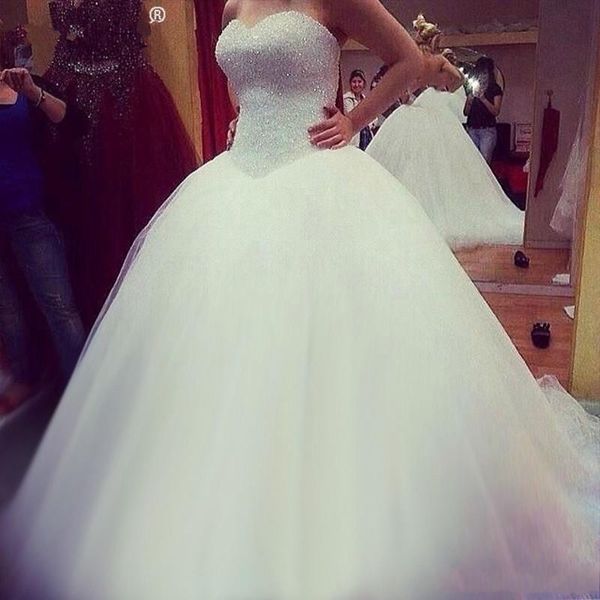 

white elegant ball gown wedding dresses sweetheart sleevelesss sweep train lace-up sweet bridal dresses fashion wedding gowns dh352