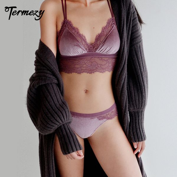 

termezy new women lace bra set push up brassiere 3/4 cup bra female lingerie thin wire underwear and panties set, Red;black