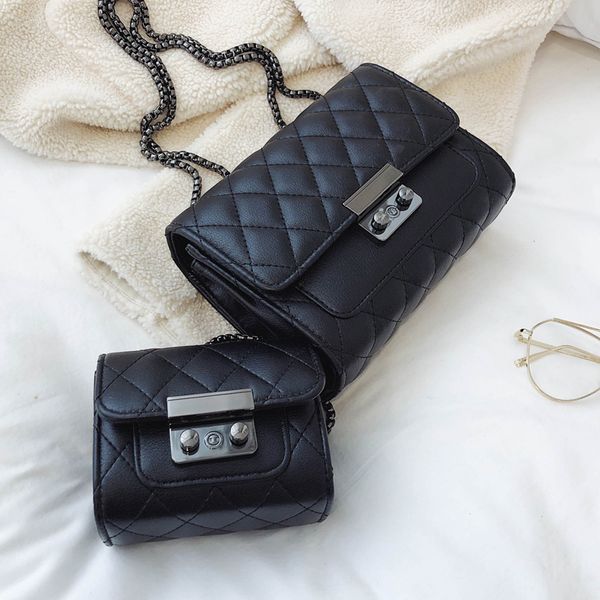 

весна новая сумка сумка посыльного корейская версия женской бриллиантовой цепи новый 2020 чистый красный плечо женщины