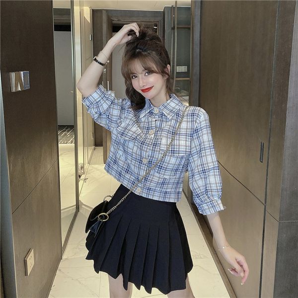 

temperament contrasting color plaid short coat in early autumn of 2020 new high waist retro design sense niche shirt for women, White