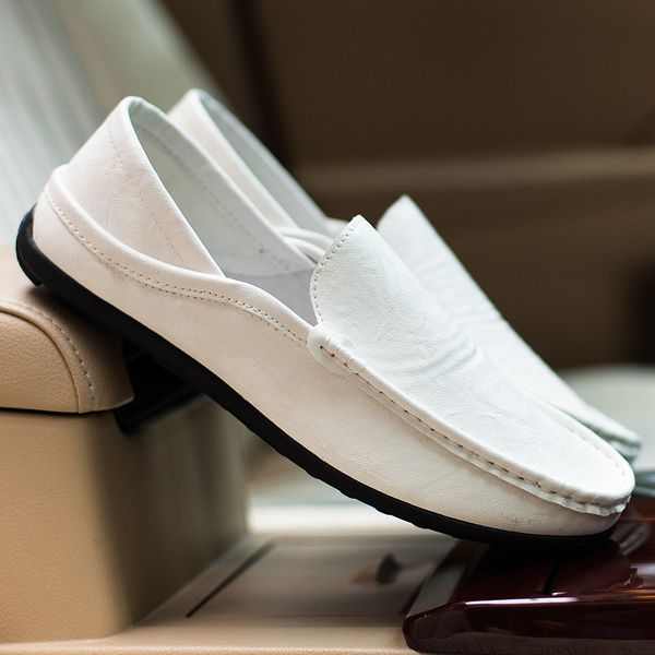 

sports driving shoes men's flat non-slip casual shoes italian flat 2019 korean version of men's pea soft, Black