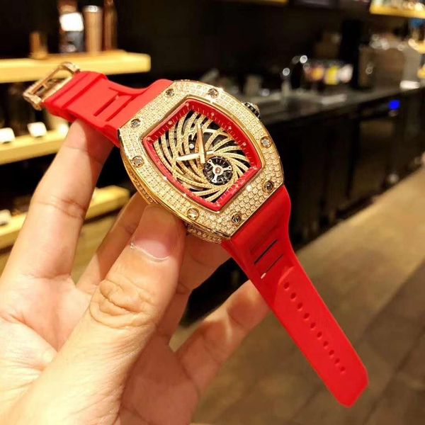 

2019 black rubber fashion mechanical mens automatic movement watch womens diamond sports men's watches, Slivery;brown