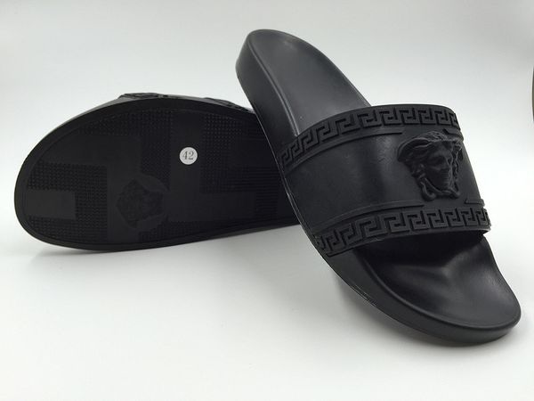 

2019 New Hot Brand Men Beach Slide Sandals Medusa Scuffs 2017 Slippers Mens White Beach Fashion slip-on Designer Sandals Size 40-45