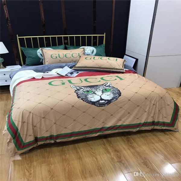 

luxury classic style ventilate bedding suit fashion brand autumn winter bed sheet soft 4pcs duvet cover ing