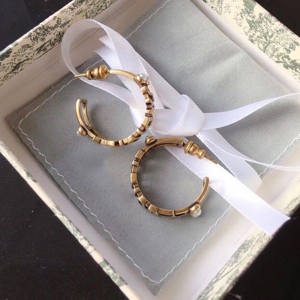 

popular classical restoring ancient ways brass earring letter pearl earrings european and american women personality jewelry, Golden;silver