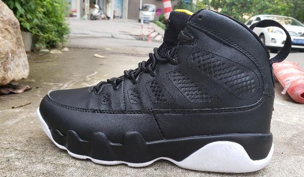 

2020 new arrival 9s black men leather wholesale outdoor shoes shoes size 40-47