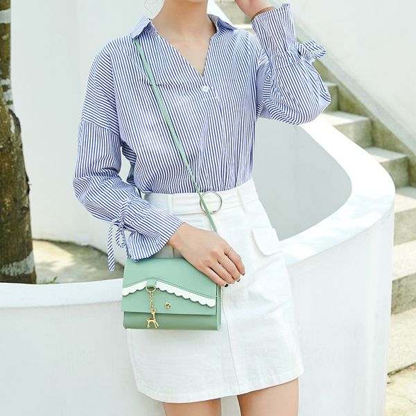

2020 women's handbags new korean version of the mini square bag mobile phone change bag small tide female crossbody