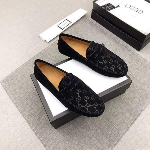 

2019 crystal dots decoration pointed toe men slip on loafers low heel formal party dress shoes christmas gift dropshipping, Black