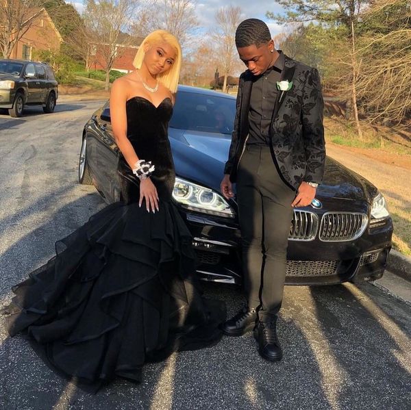 

fashion black velvet mermaid prom dresses sweetheart neckline sleeveless formal dress sweep train tulle plus size tiered evening gowns